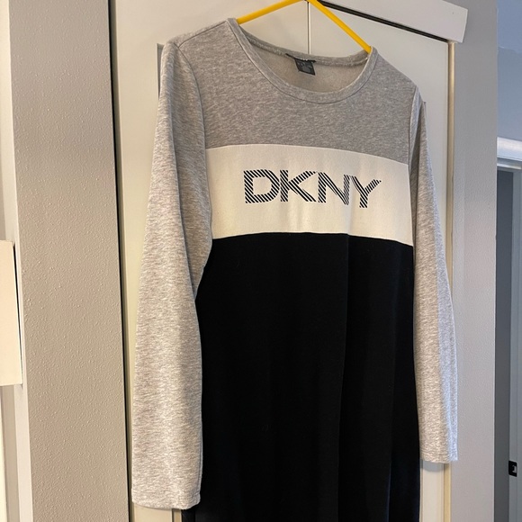 Dkny Dresses & Skirts - Womens DKNY casual dress